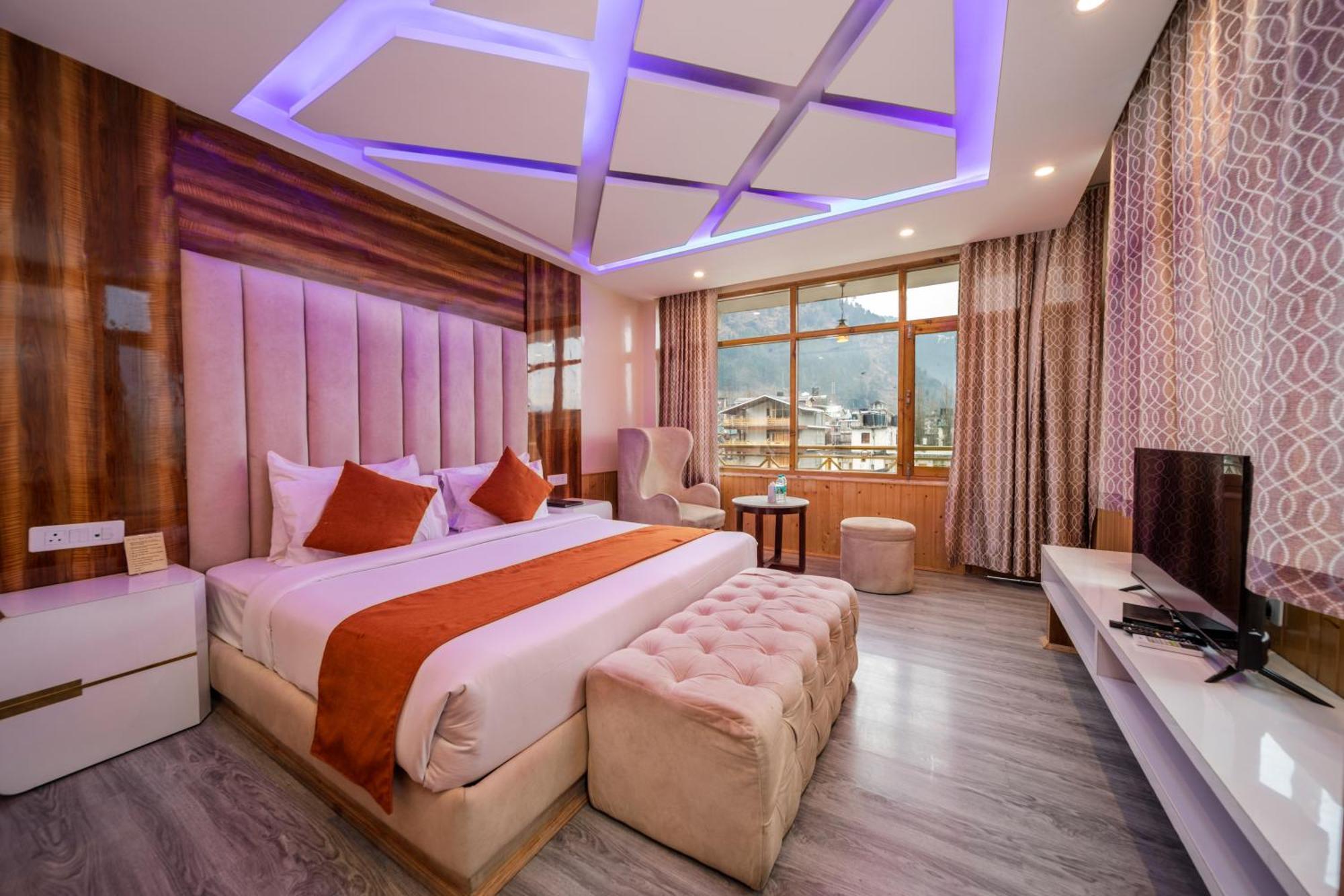 Hill River Resort By West Western Manāli Exteriör bild