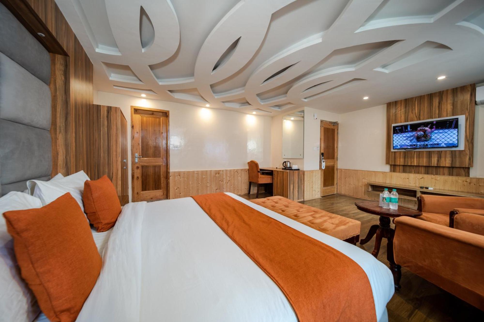 Hill River Resort By West Western Manāli Exteriör bild