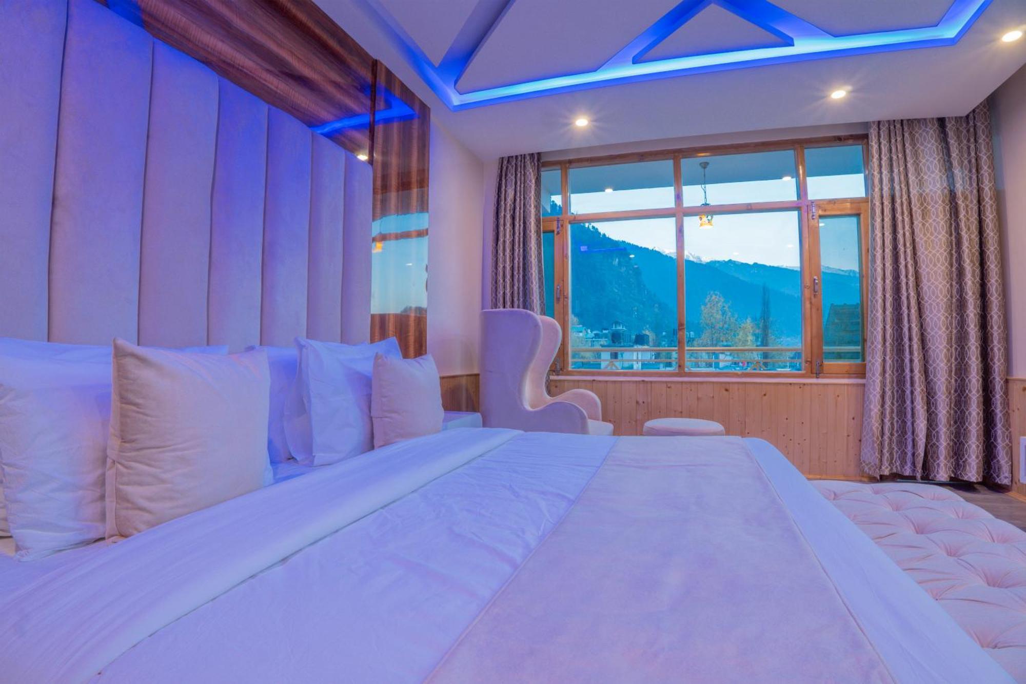 Hill River Resort By West Western Manāli Exteriör bild