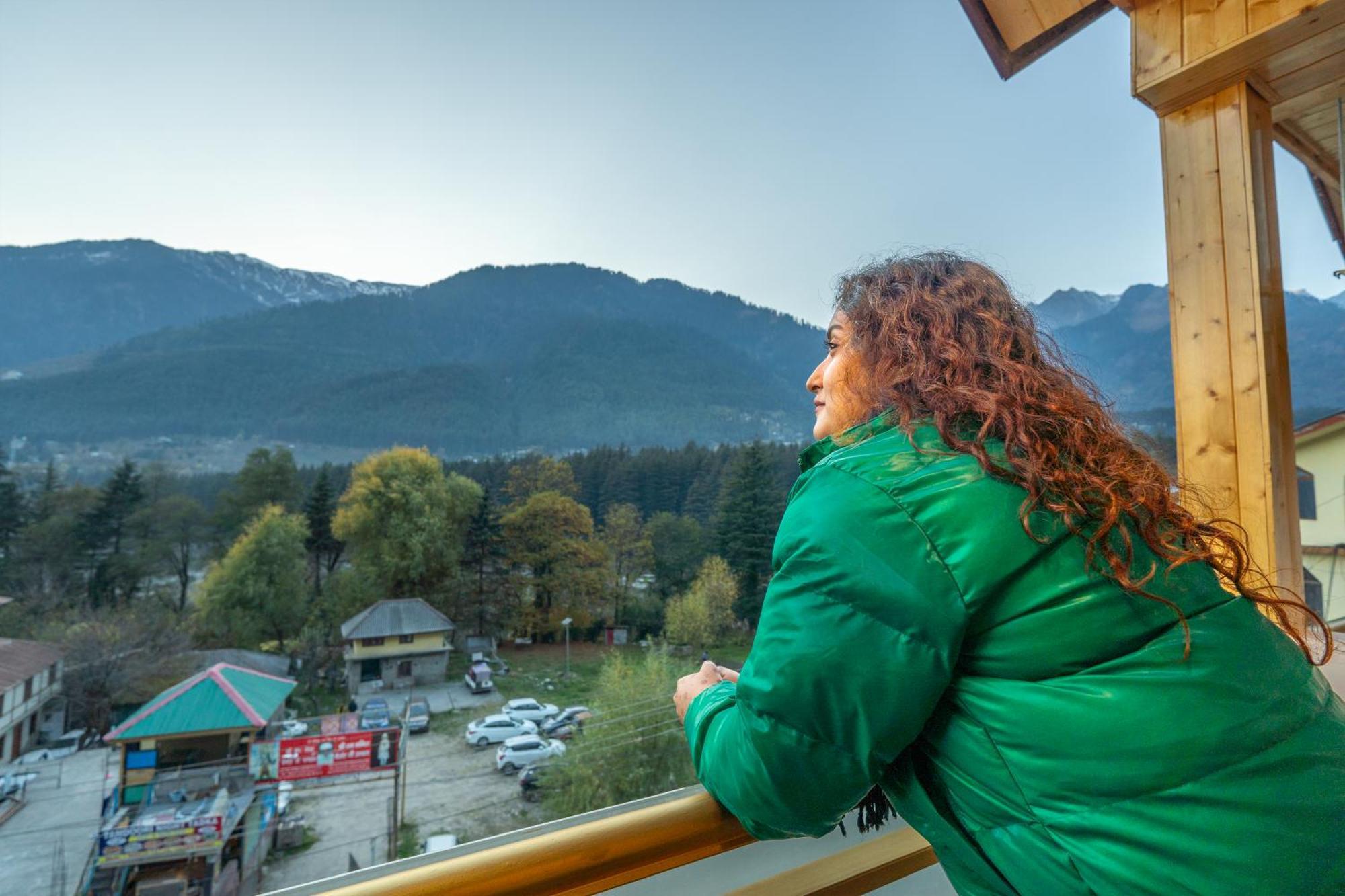Hill River Resort By West Western Manāli Exteriör bild